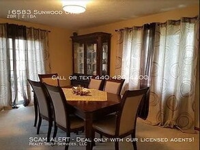 16583 Sunwood Oval in Strongsville, OH - Building Photo - Building Photo