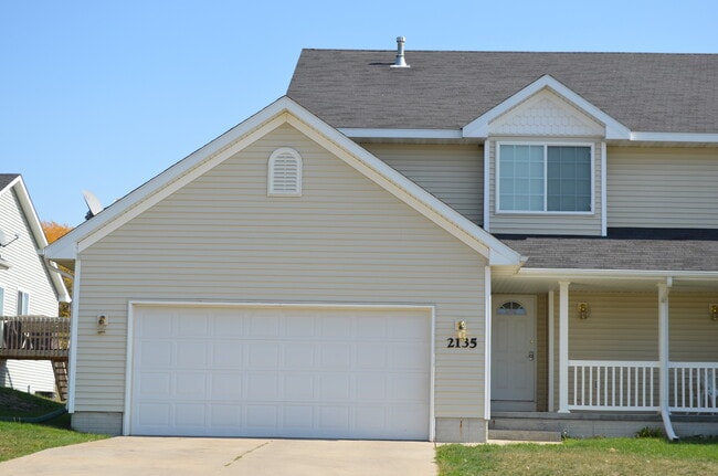 property at 2135 Copper Wynd Dr