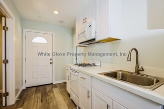 142 N Pritchard Ave in Fullerton, CA - Building Photo - Building Photo