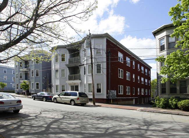 119 Sherman St in Portland, ME - Building Photo - Building Photo