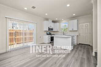 1511 Bell St in Sacramento, CA - Building Photo - Building Photo