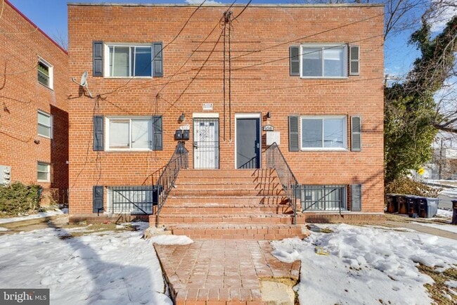 property at 508 Brandywine St SE