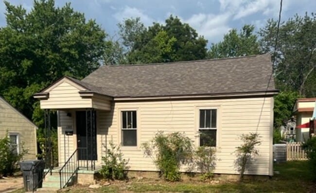 property at 1305 Turner St