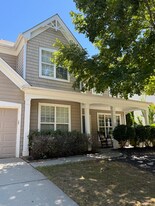 19101 Harbor Cove Ln in Cornelius, NC - Building Photo