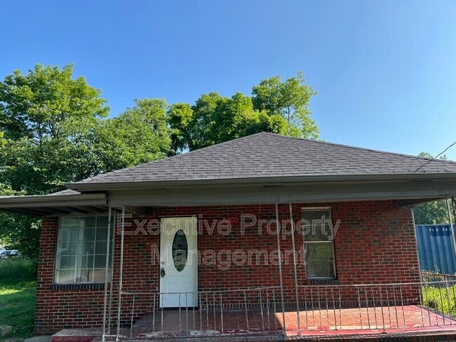 property at 2807 34th St N