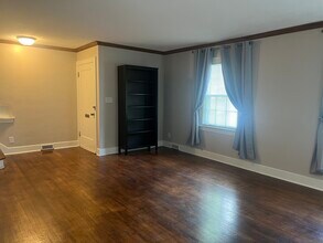 1347 W Sunset Ave in Decatur, IL - Building Photo - Building Photo