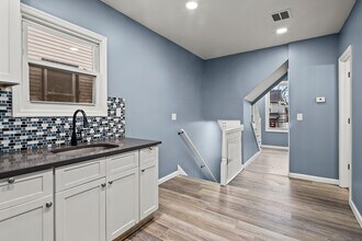 275 Clinton Pl, Unit 1 in Newark, NJ - Foto de edificio - Building Photo