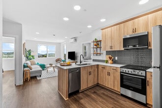 Alante in San Diego, CA - Building Photo - Building Photo