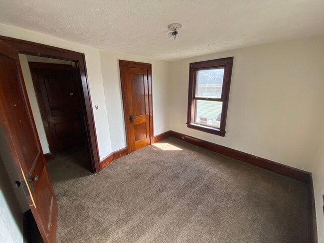 1368 Moore St in Akron, OH - Building Photo - Building Photo