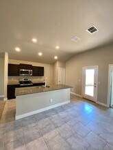 1917 140th St in Lubbock, TX - Foto de edificio - Building Photo