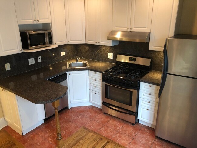 2838 N Francisco Ave, Unit 2B in Chicago, IL - Building Photo - Building Photo