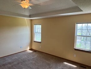 1909-1911 E Susquehanna Dr in Independence, MO - Building Photo - Building Photo