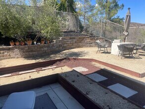 20 Ponte Russo in Lake Elsinore, CA - Foto de edificio - Building Photo