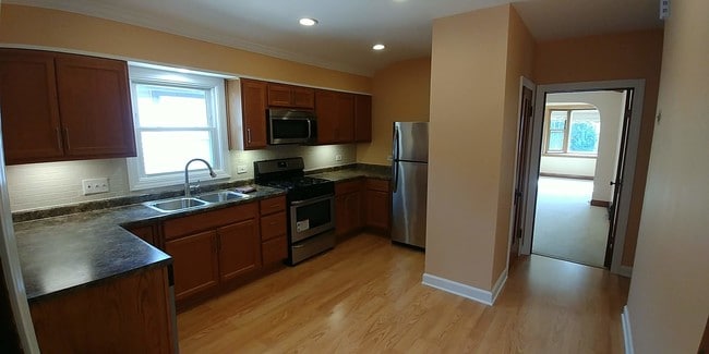5365 N Magnet Ave, Unit 2