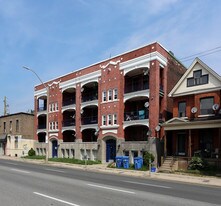 781-785 King St E Apartments