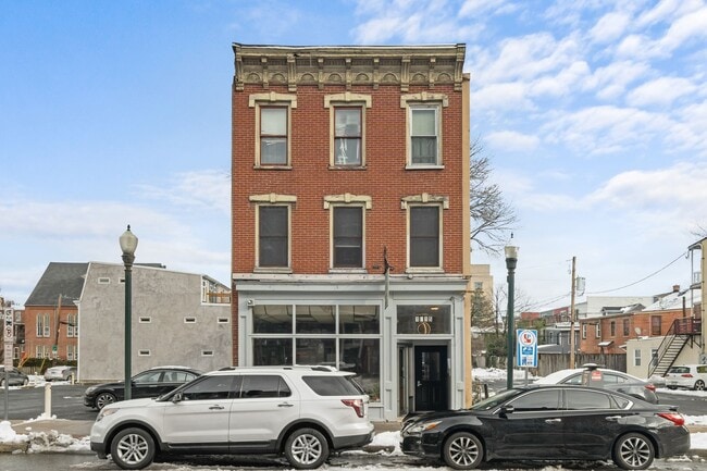 property at 1015 N 3rd St