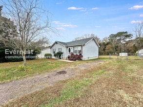 217 Mimosa Ave in Colonial Beach, VA - Building Photo - Building Photo