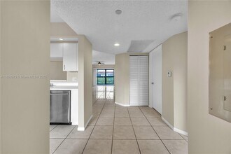 12551 SW 16th Ct in Pembroke Pines, FL - Building Photo - Building Photo