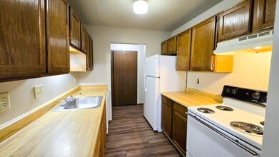 Northwoods Apartments in Milwaukee, WI - Building Photo - Building Photo