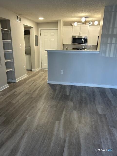 property at 100 Glenbrook Rd