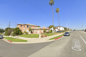 5975 Overhill Dr in Los Angeles, CA - Building Photo - Building Photo