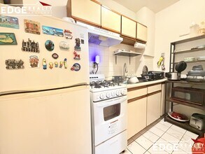 160 Strathmore Rd, Unit 21 in Boston, MA - Building Photo - Building Photo