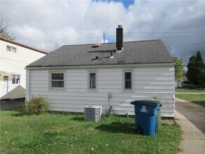 1346 E 346th St in Eastlake, OH - Building Photo - Building Photo