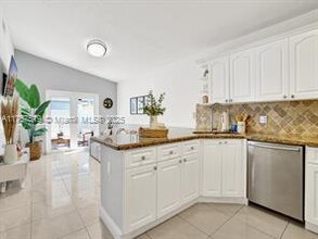 7787 W 34th Ln in Hialeah, FL - Building Photo - Building Photo