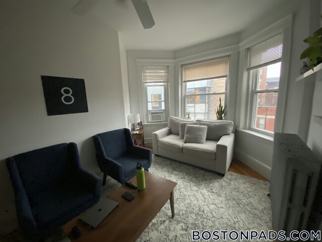 26 Hemenway St in Boston, MA - Building Photo - Building Photo
