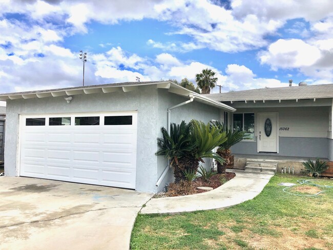 15062 Mulberry Dr in Whittier, CA - Building Photo - Building Photo