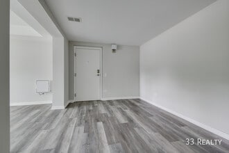 530 N Walnut Ave in Arlington Heights, IL - Building Photo - Building Photo