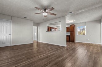 635 Woodmont Dr in Dallas, TX - Building Photo - Building Photo