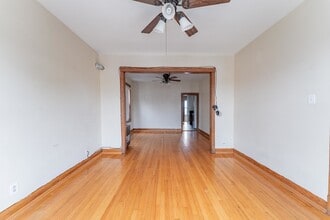 2104 S 49th Ave in Cicero, IL - Building Photo - Building Photo