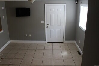 142 Park St in Bristol, CT - Building Photo - Building Photo