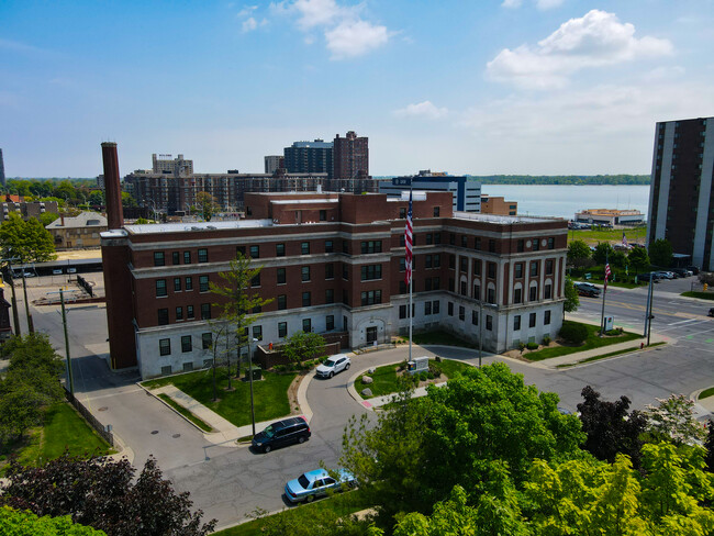 Jennings Senior Living in Detroit, MI - Building Photo - Building Photo