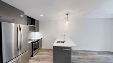 345 Harrison Ave in Boston, MA - Foto de edificio - Building Photo