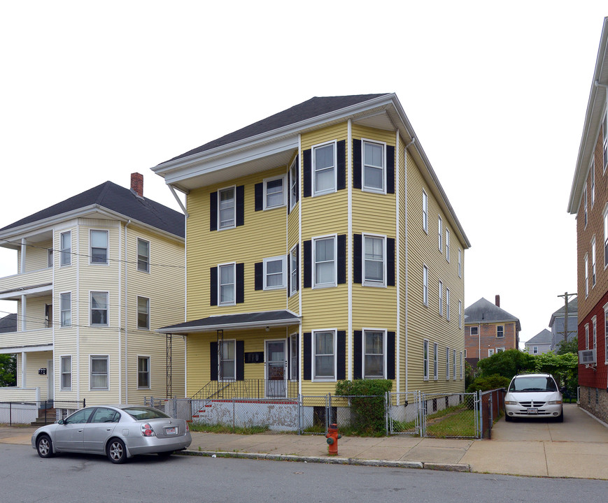 16 Tallman St in New Bedford, MA - Building Photo