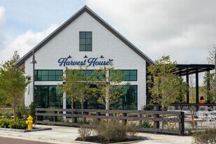 10910 SW Pioneer Pkwy in Palm City, FL - Building Photo