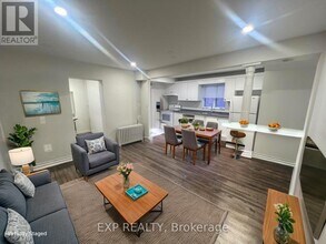 115 Millicent St in Toronto, ON - Building Photo - Building Photo