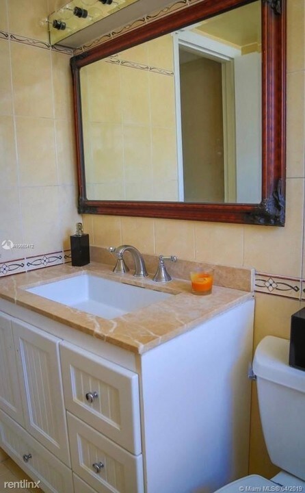 1235 Pennsylvania Ave in Miami Beach, FL - Building Photo