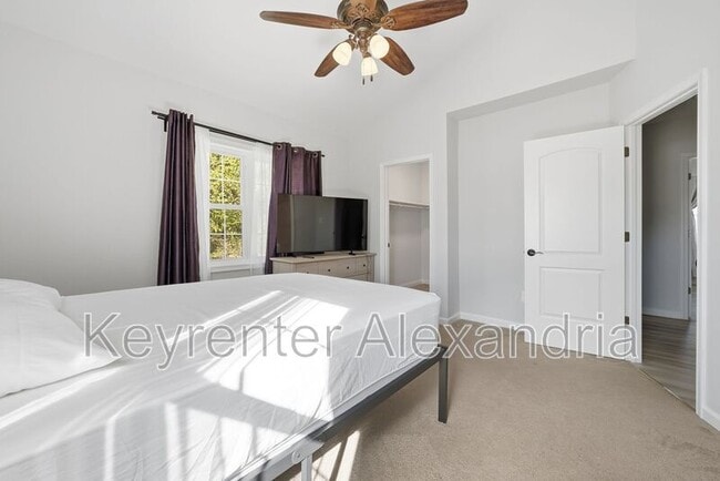 6022 Rixey Dr in Alexandria, VA - Building Photo - Building Photo