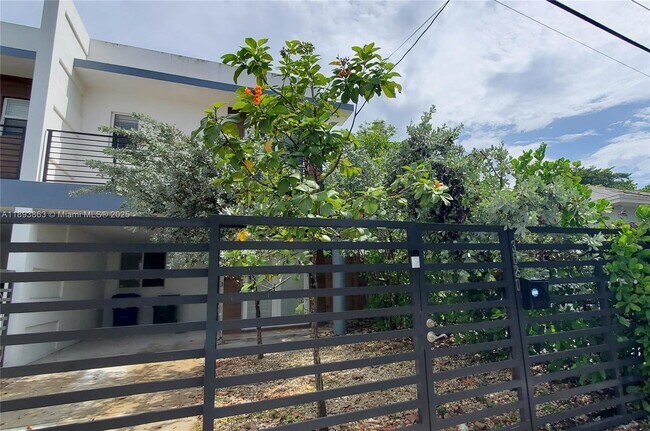 property at 3620 Thomas Ave