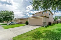 2018 Adobe Stone Dr in Humble, TX - Foto de edificio - Building Photo