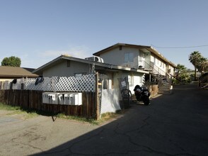 500 Francis St in Bakersfield, CA - Building Photo - Building Photo