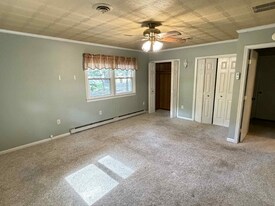 11910 Lucks Ln in Midlothian, VA - Building Photo