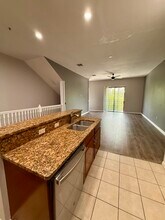 3712 Avalon Park E Blvd, Unit Avalon Park in Orlando, FL - Foto de edificio - Building Photo