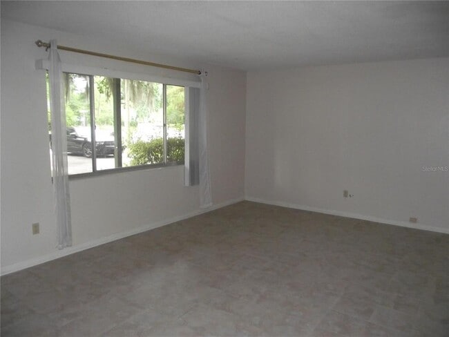 3224 NW 48 Pl in Gainesville, FL - Building Photo - Building Photo