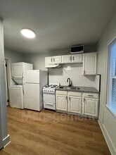 2416 W Walnut St in Springfield, MO - Building Photo - Building Photo