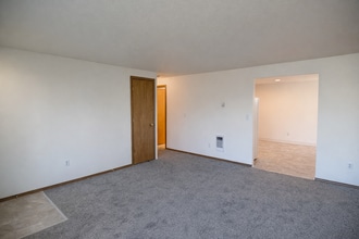 229 Canvasback Dr in Kelso, WA - Building Photo - Building Photo