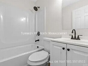 4904 Lynch Dr in North Little Rock, AR - Building Photo - Building Photo